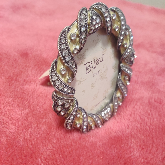 Genuine Crystal Photo Frame - Picture 4 of 6